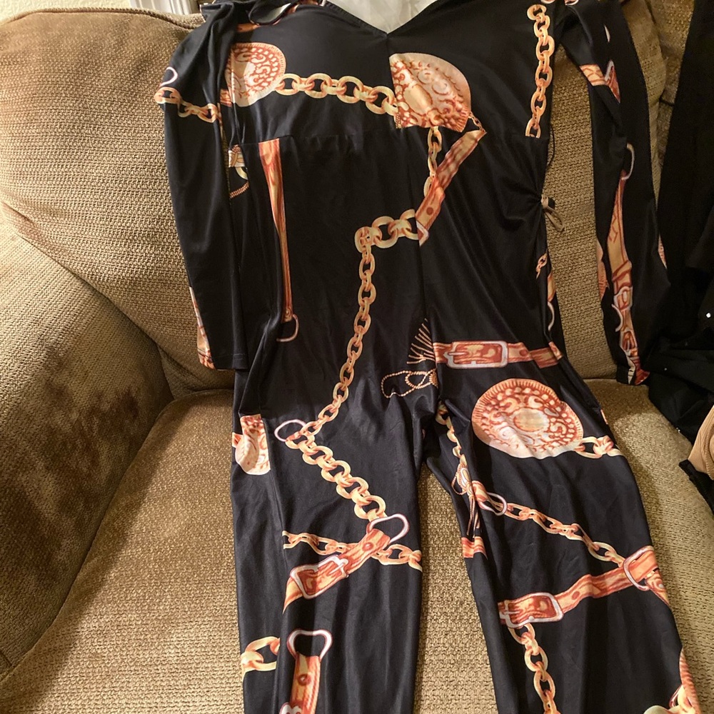 Jumpsuit with belt